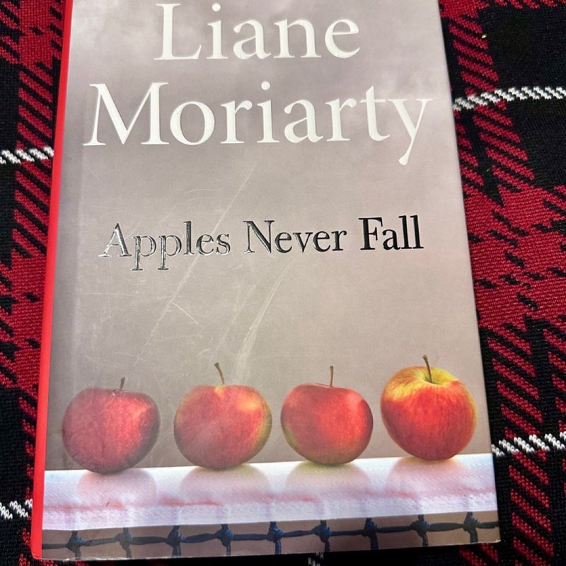 Apples Never Fall