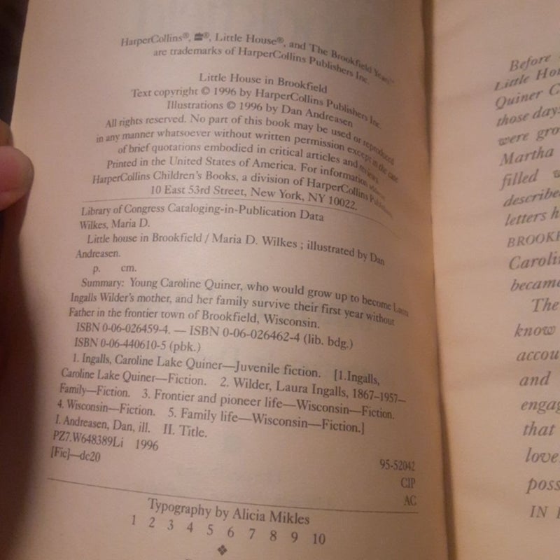 Little House : The Caroline / Brookfield Years 3 Book Lot By Maria D. Wilkes.

All 1st editions!

All paperbacks with some cover wear.


Little Town in Brookfield - spine crease & a price sticker on inner back cover.


Little Town at the Crossroads - some spine wear.


Little Clearing in the Woods - spine a little sun faded.


Books in great shape =)

