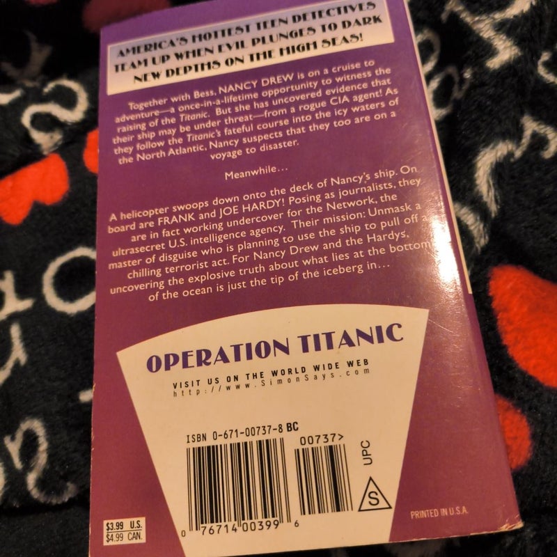 Nancy Drew and Hardy Boys Super Mystery:  Operation Titanic