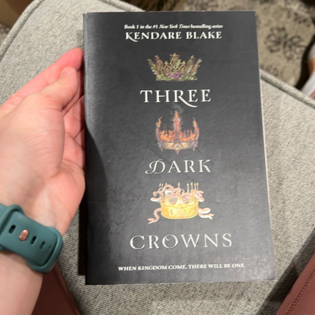 Three Dark Crowns