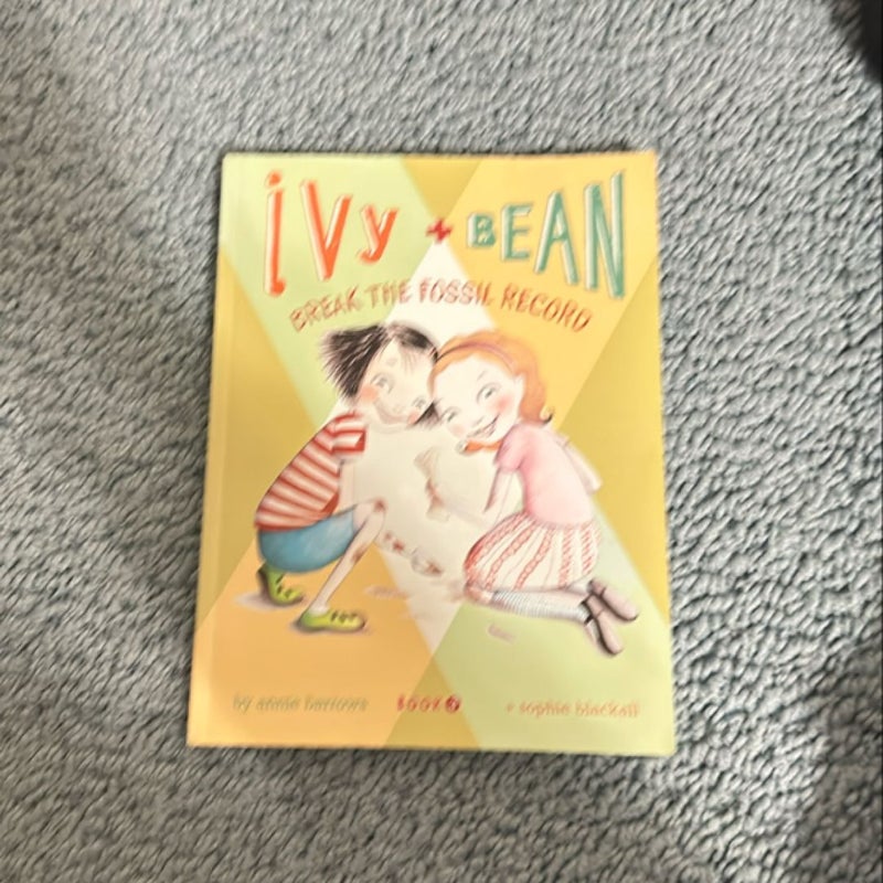 Ivy + Bean - Book 3