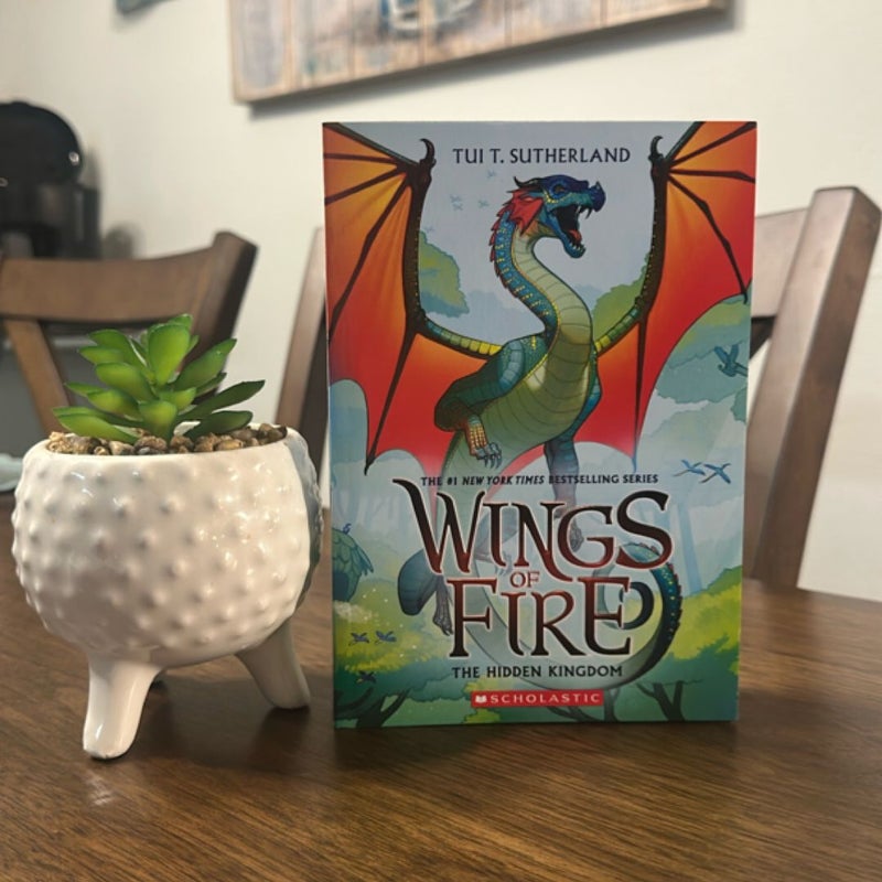 The Hidden Kingdom (Wings of Fire #3)