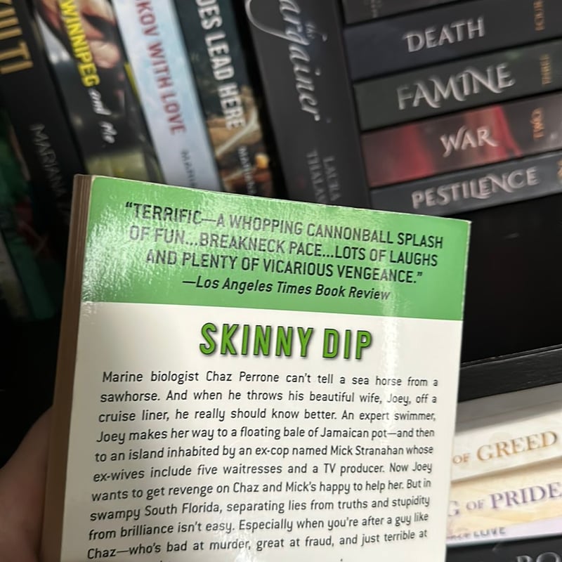 Skinny Dip by Carl Hiaasen, Paperback | Pangobooks