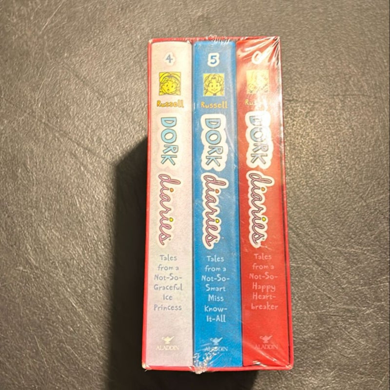 Dork Diaries Box Set (Books 4-6)