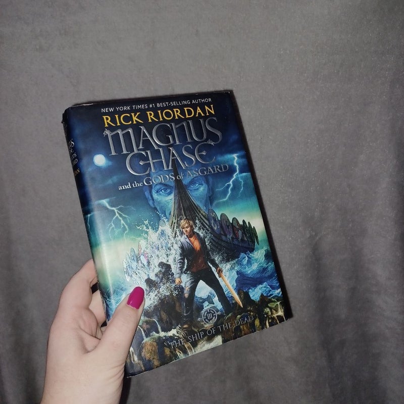 Magnus Chase and the Gods of Asgard, Book 3 the Ship of the Dead (Magnus Chase and the Gods of Asgard, Book 3)