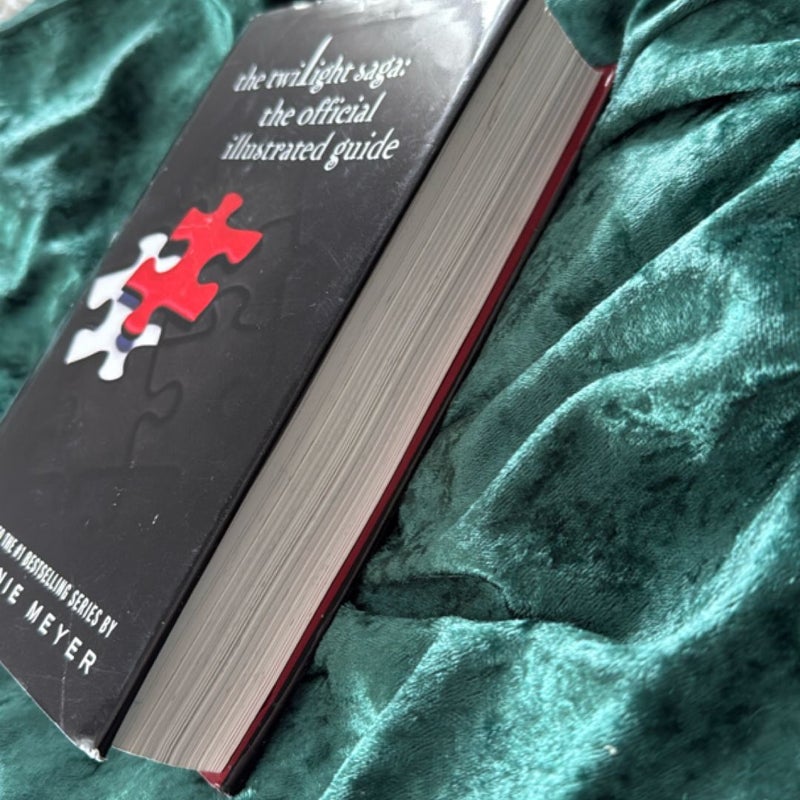 The Twilight Saga: the Official Illustrated Guide