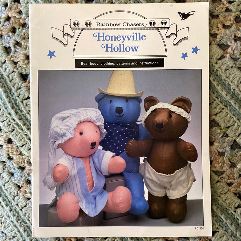 Honeyville Hollow stuffed bear pattern