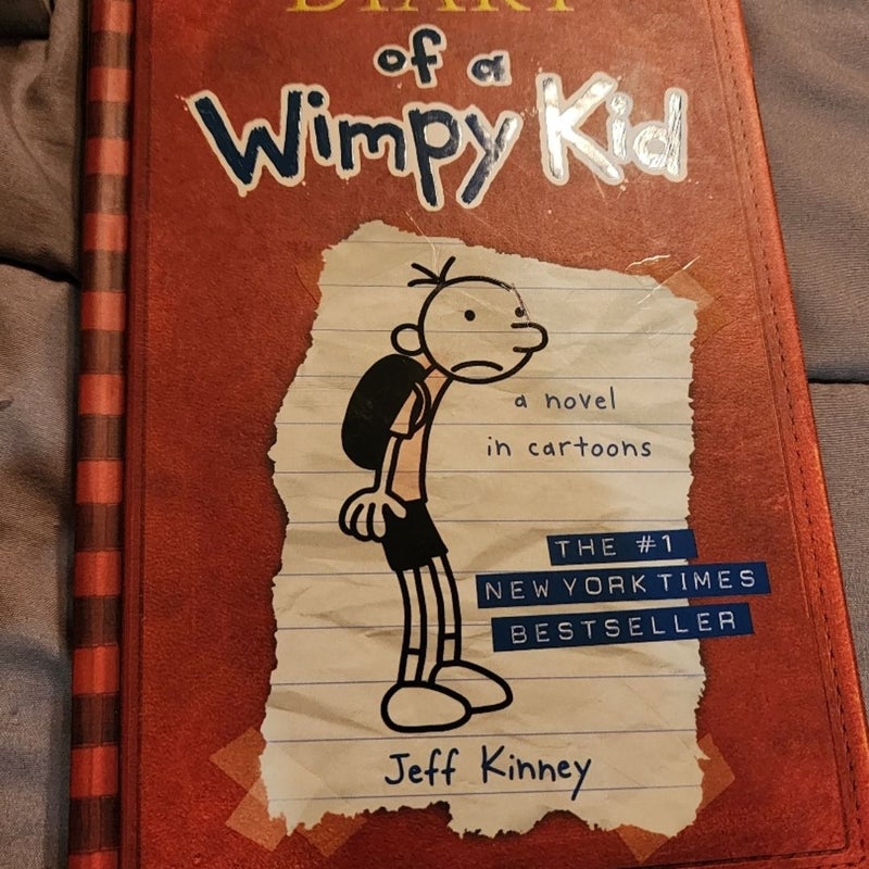 DIARY OF A WIMPY KID 5 BOOKS