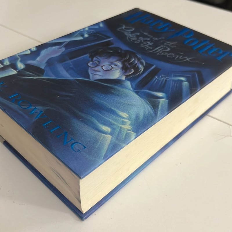 Harry Potter and the Order of the Phoenix (Harry Potter, Book 5) by J ...