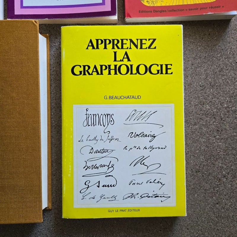 Lot of 5 Vintage French Books on Graphology