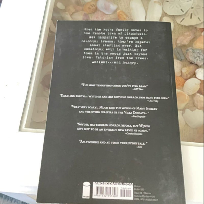 Wytches Volume 1