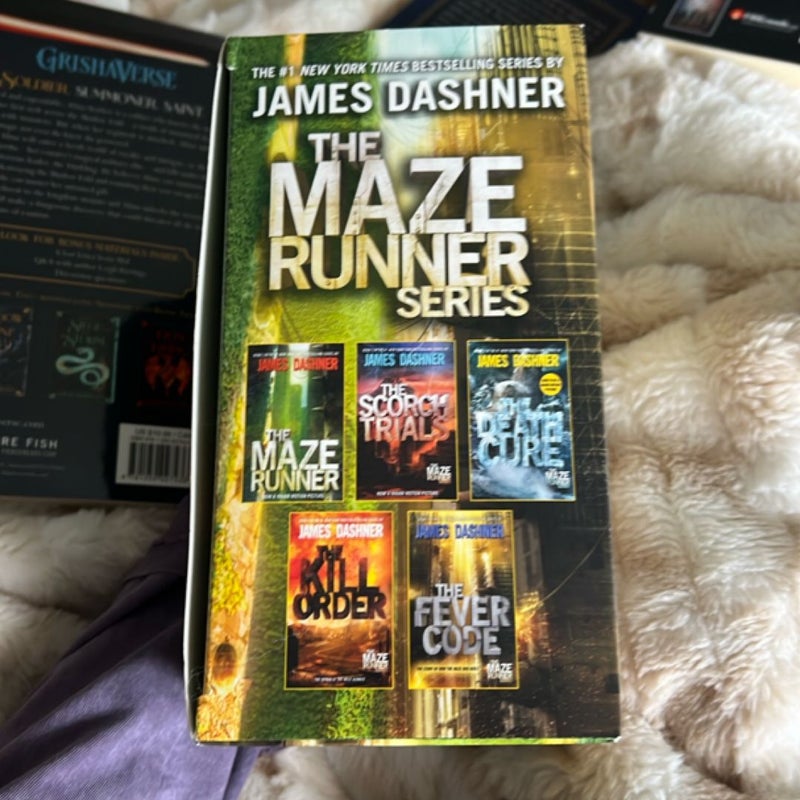 The Maze Runner Series Complete Collection Boxed Set (5-Book)