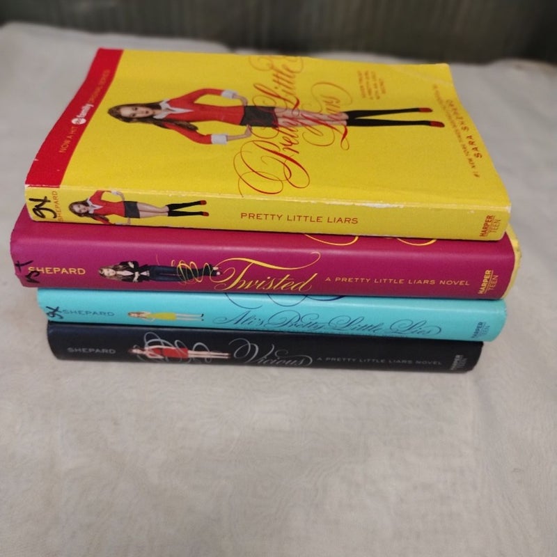 Sara Shepard Collection Pretty Little Liar FourBook Lot 