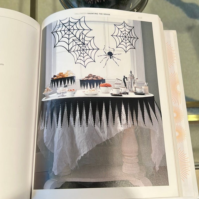 Martha Stewart's Handmade Holiday Crafts