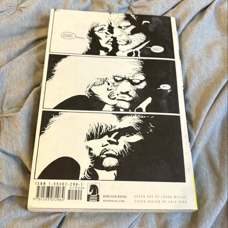 Frank Miller's Sin City Volume 4: That Yellow Bastard 3rd Edition