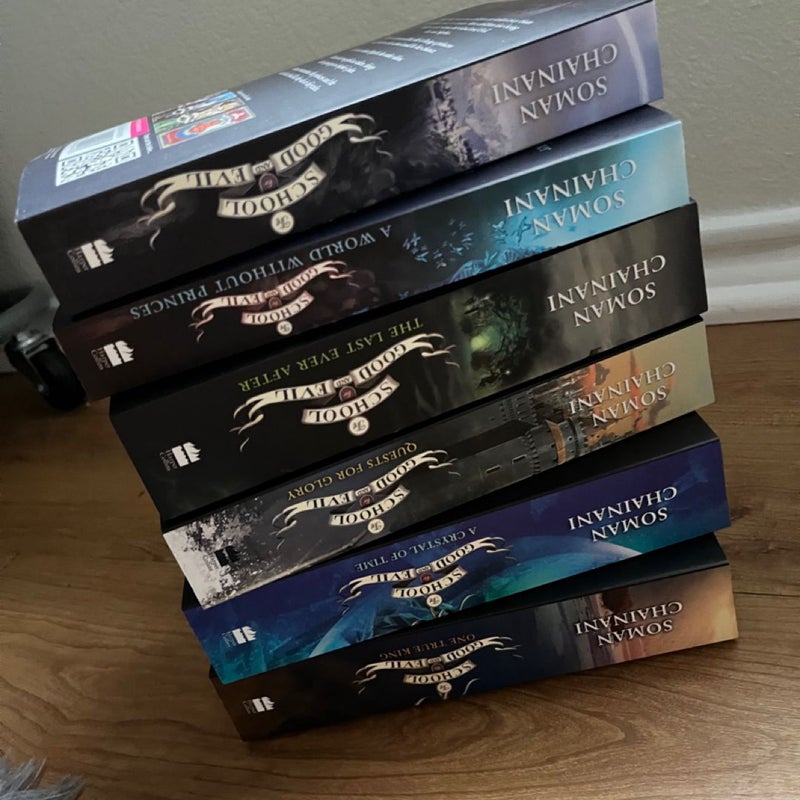 The School for Good and Evil Series Six-Book Collection Box Set (Books 1-6)