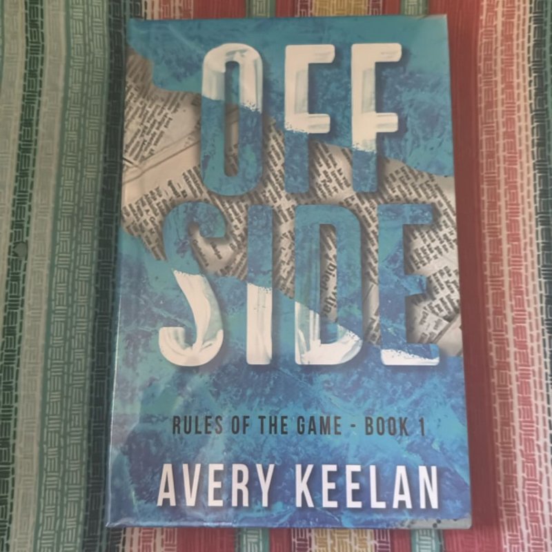 SPECIAL EDITION: Offside by Avery Keelan, Hardcover | Pangobooks