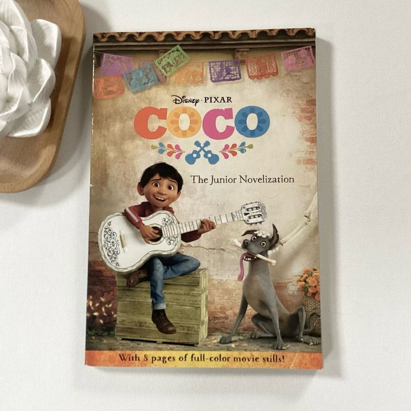 Coco: the Junior Novelization (Disney/Pixar Coco)