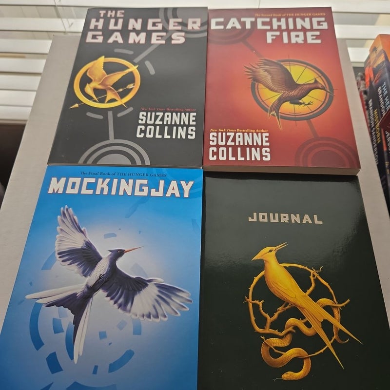 Hunger Games Trilogy Box Set