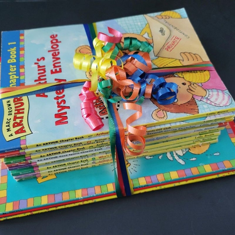 LOT OF 14 ARTHUR CHAPTER BOOKS MARC BROWN PBS TV SHOW W/ STICKERS VINTAGE 1990s