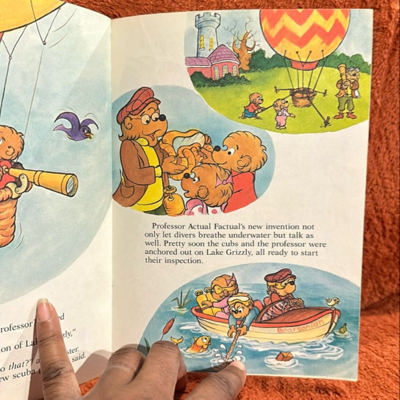 The Berenstain Bear Scouts and the Coughing Catfish