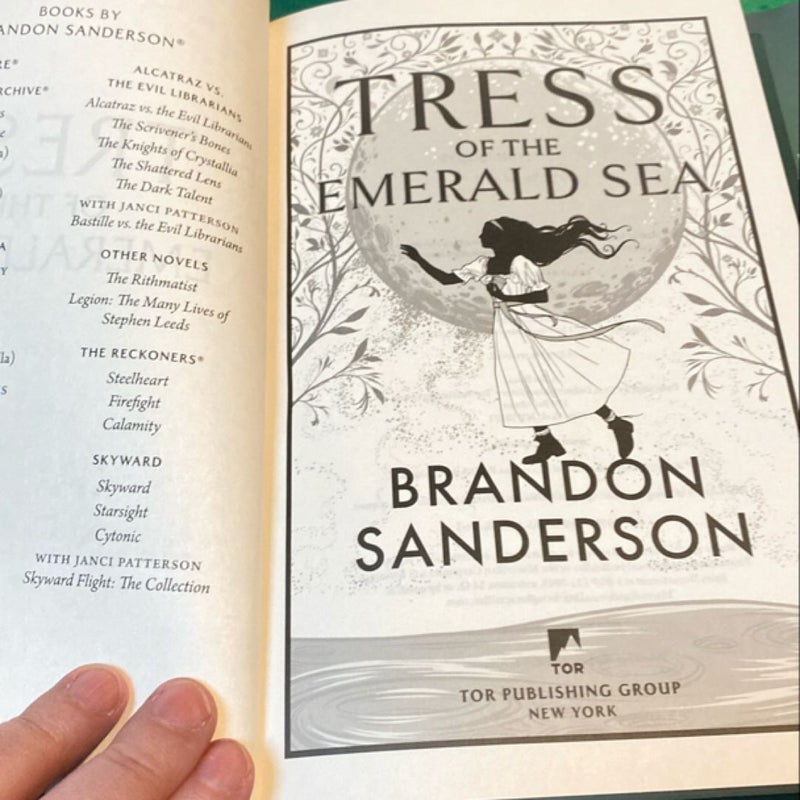 Tress of the Emerald Sea