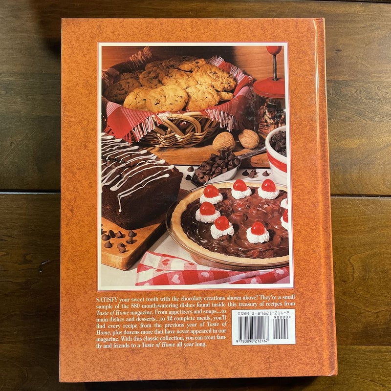 BUNDLE  of 4 Taste of Home Annual Recipes