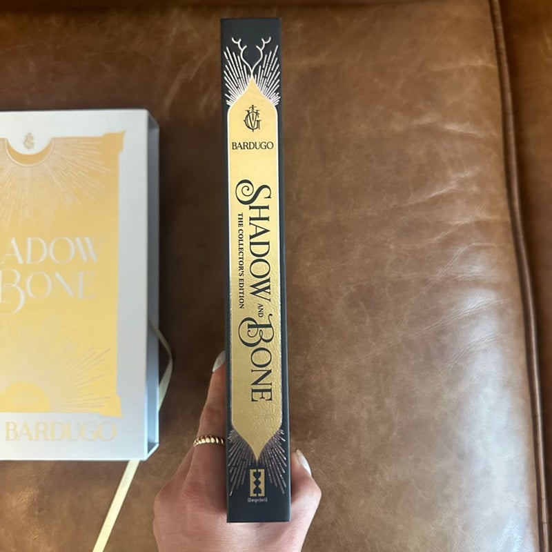 Signed shadow and bone! US collector’s edition!