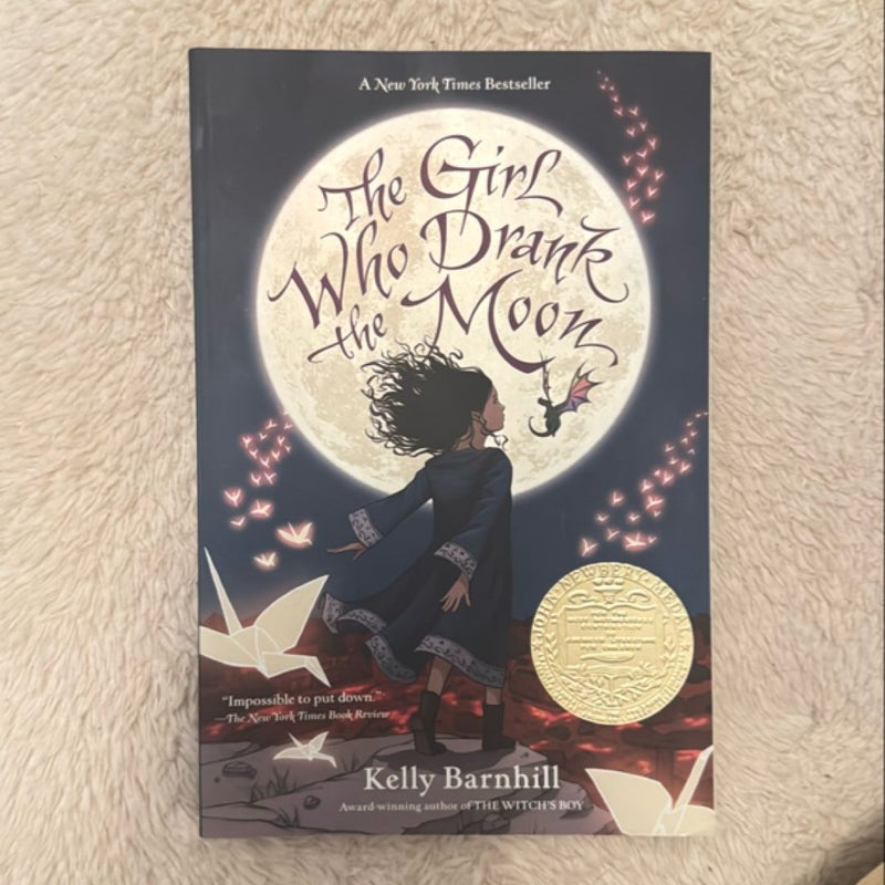 The Girl Who Drank the Moon (Winner of the 2017 Newbery Medal)