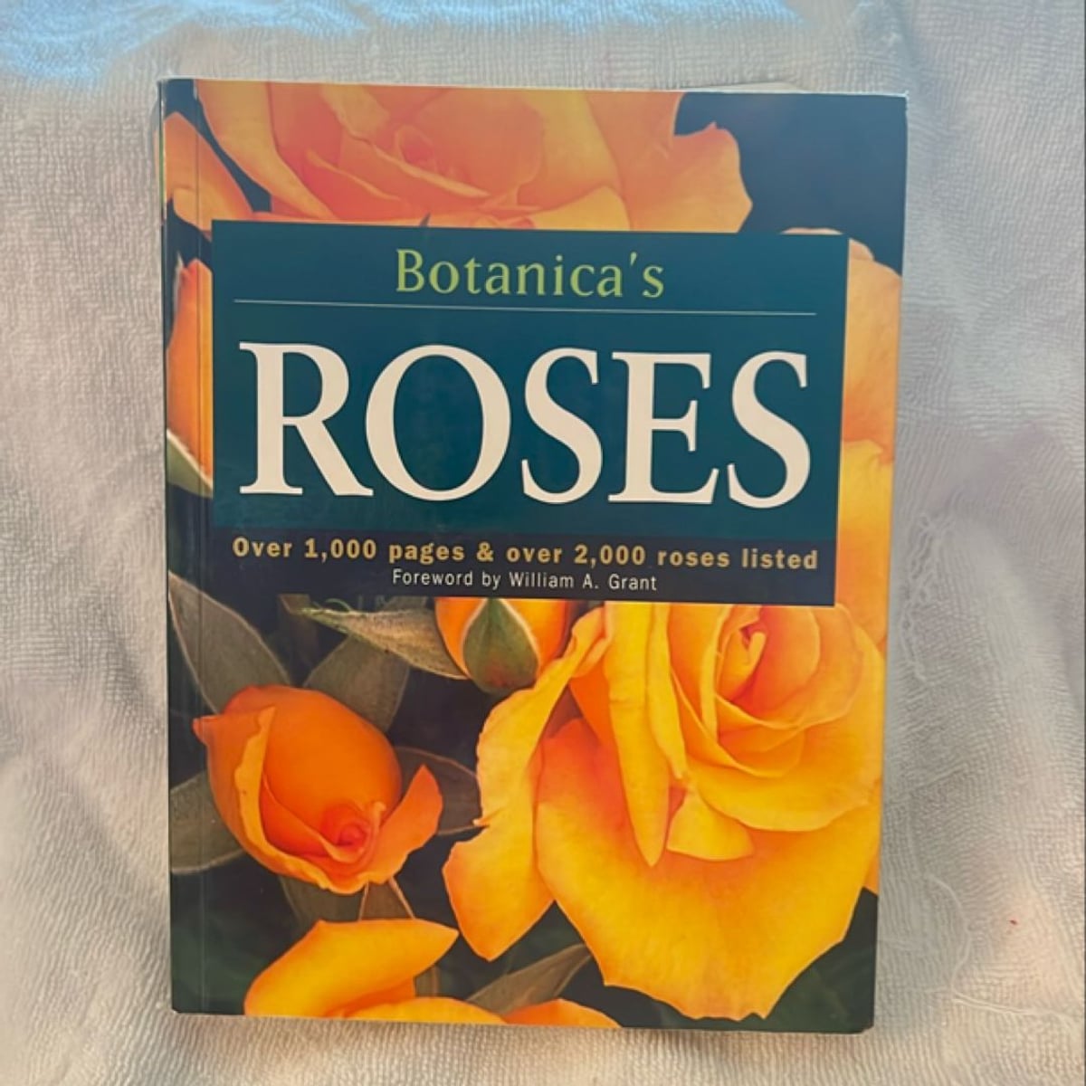 Botanica's Roses by Botanica Editors