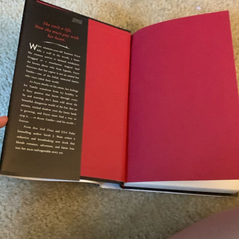 A Court of Thorns and Roses