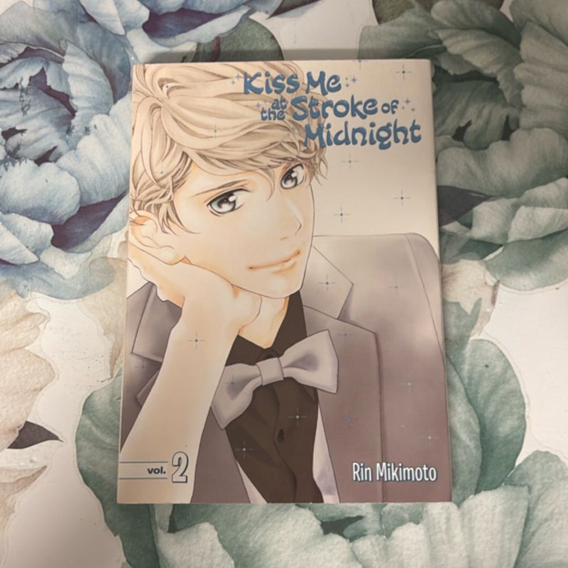 Kiss Me at the Stroke of Midnight vol 2