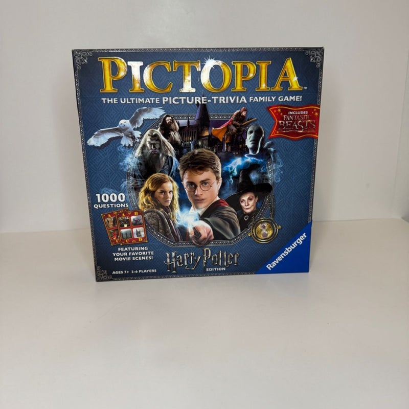 PUZZLE Pictopia: Harry Potter Edition Family Trivia Board Game