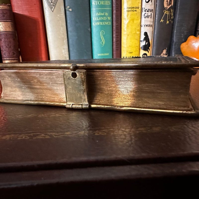 Holy bible 1804 Antique Clasp Hard Cover Book