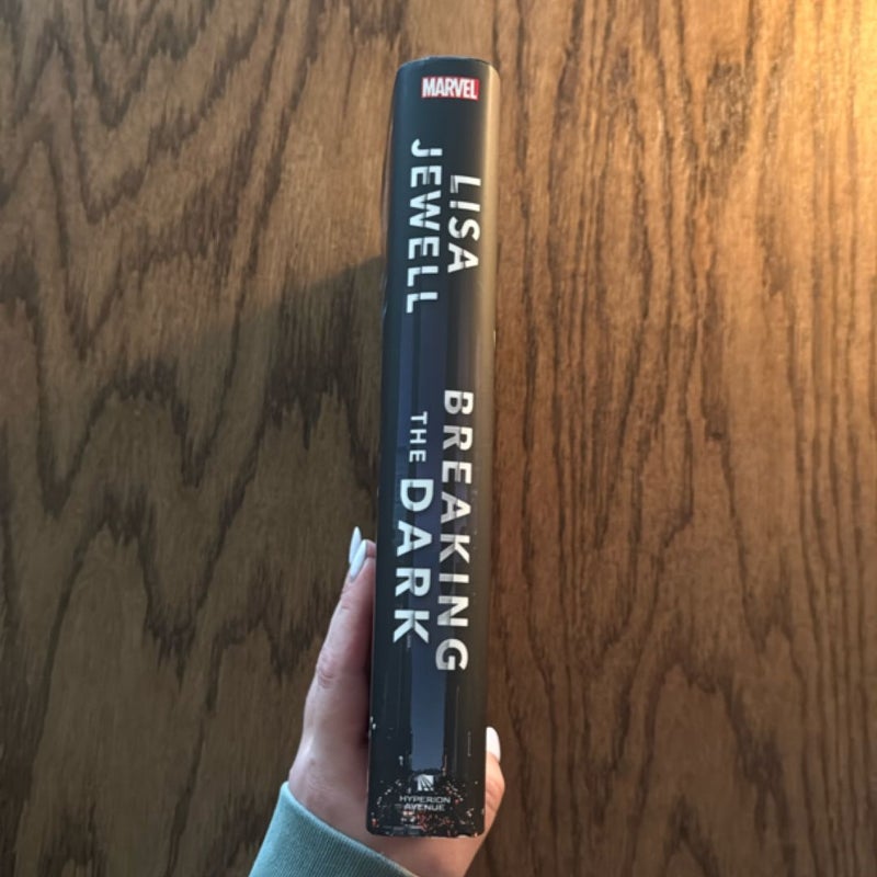 Breaking the Dark: a Jessica Jones Marvel Crime Novel
