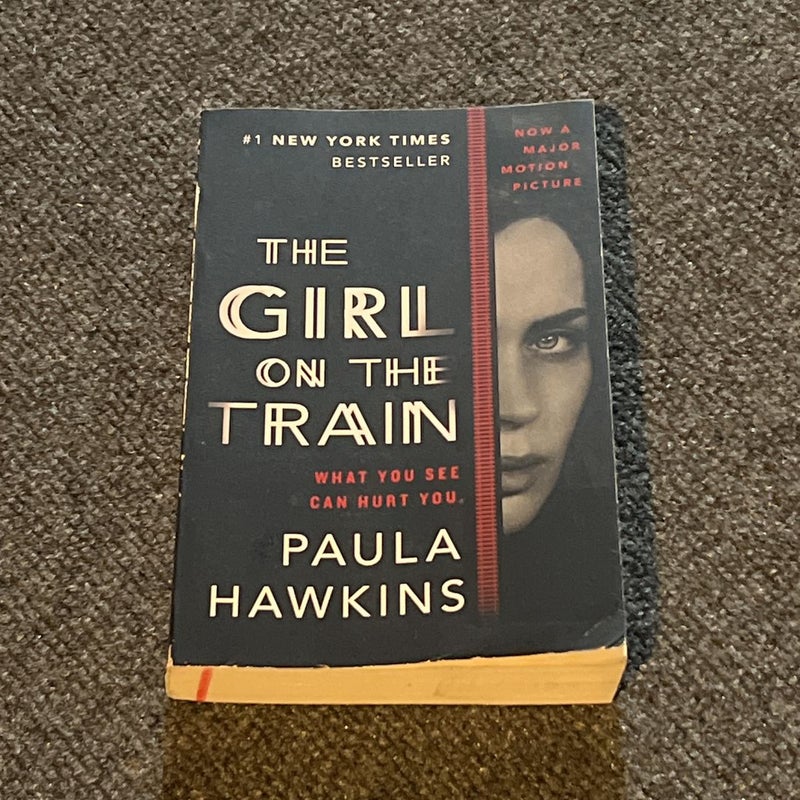 The Girl on the Train (Movie Tie-In)