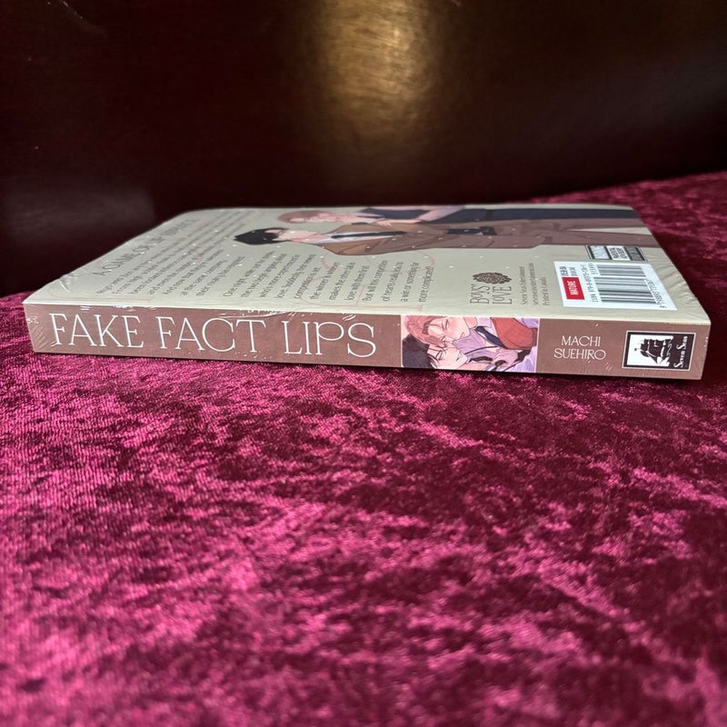 Fake Fact Lips