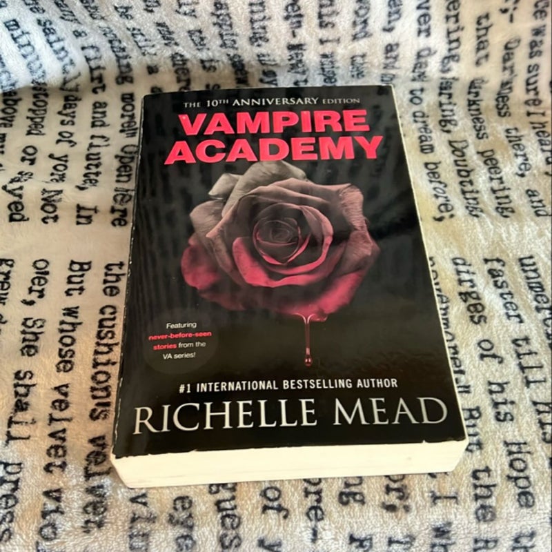Vampire Academy 10th Anniversary Edition