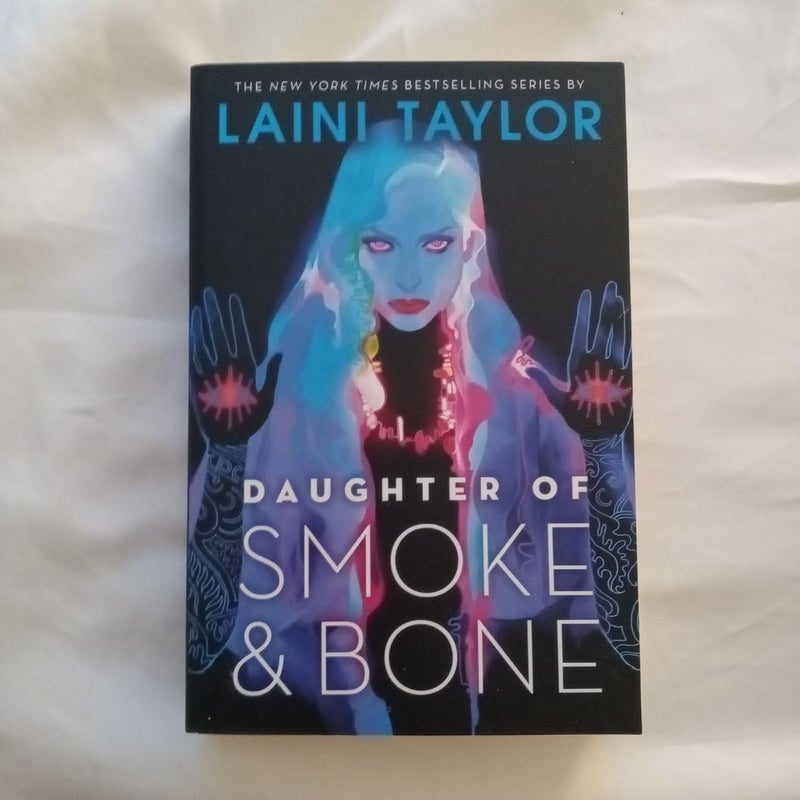 Daughter of Smoke and Bone