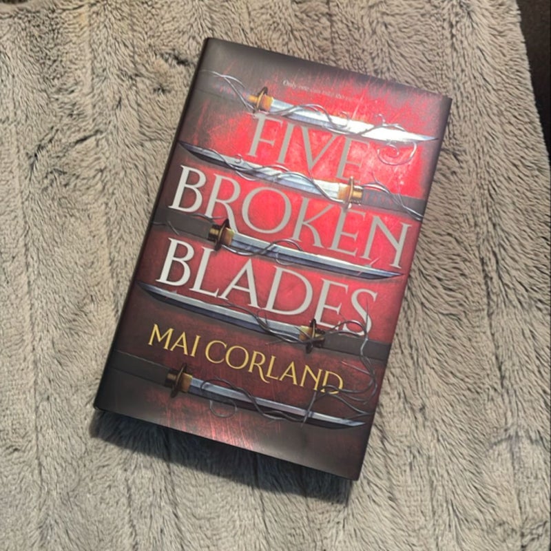 Five Broken Blades (Deluxe Limited Edition)