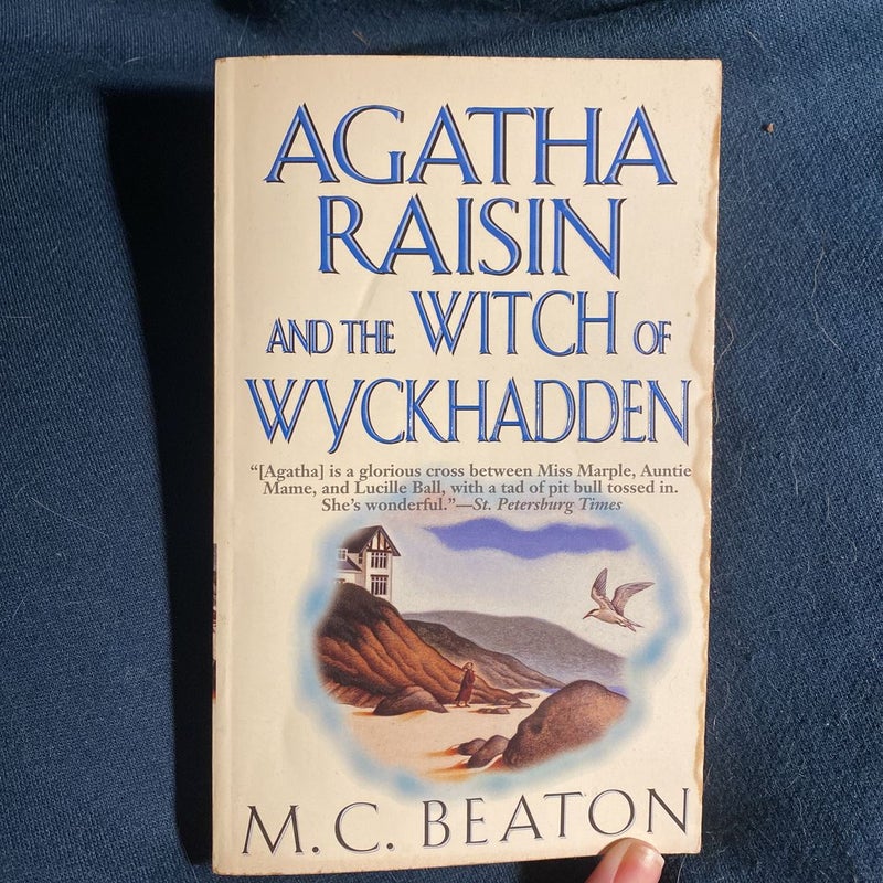 Agatha Raisin and the Witch of Wyckhadden