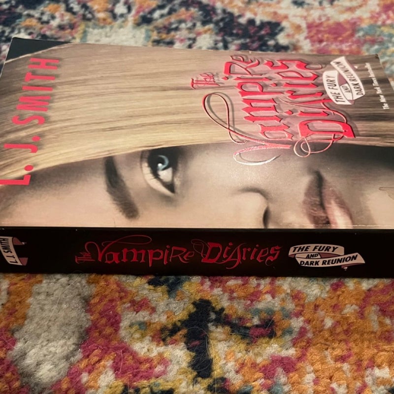 The Vampire Diaries: The Fury And Dark Reunion PB Book