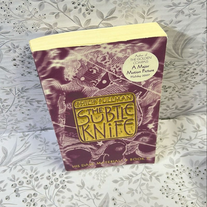 His Dark Materials: the Subtle Knife (Book 2)