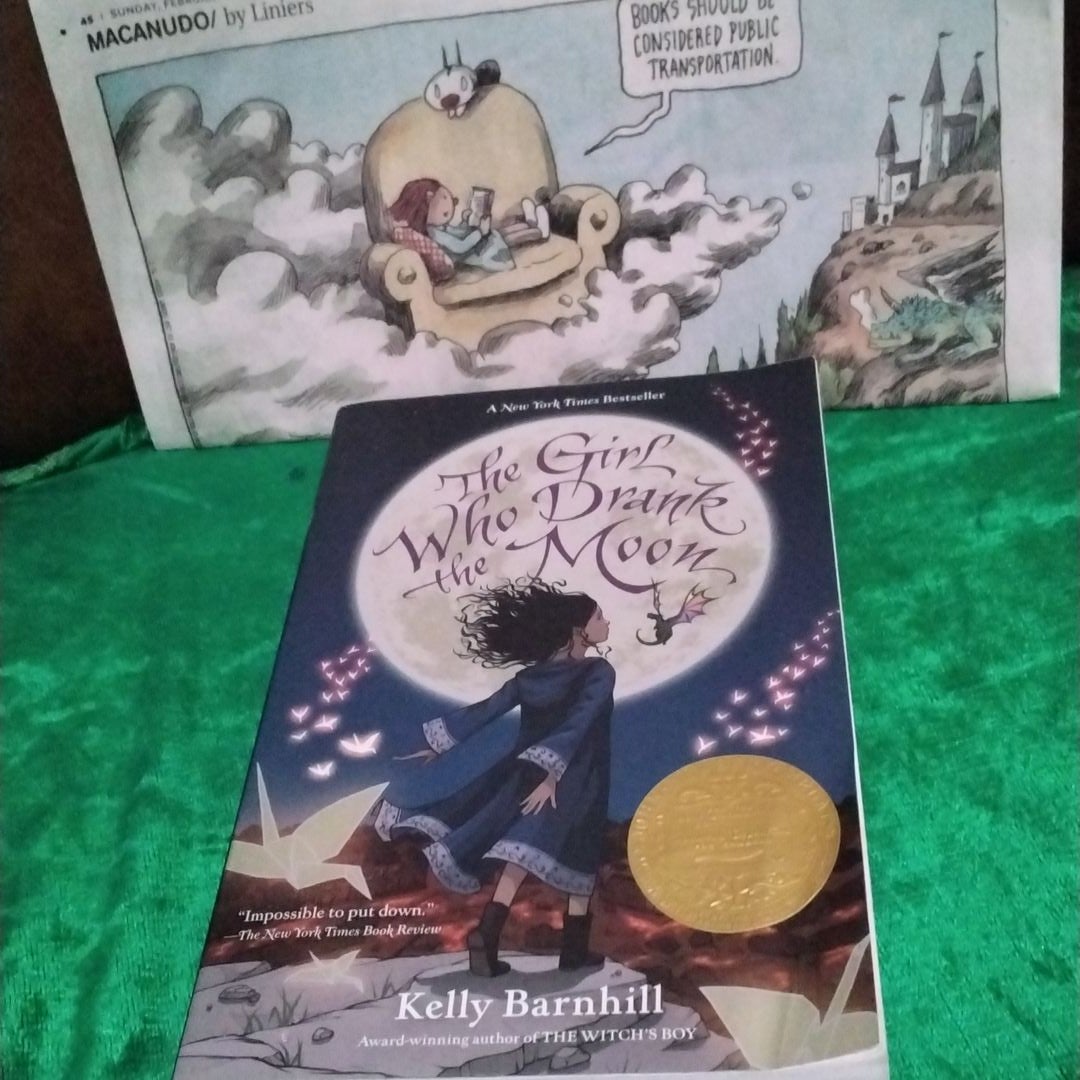 The Girl Who Drank the Moon (Winner of the 2017 Newbery Medal)