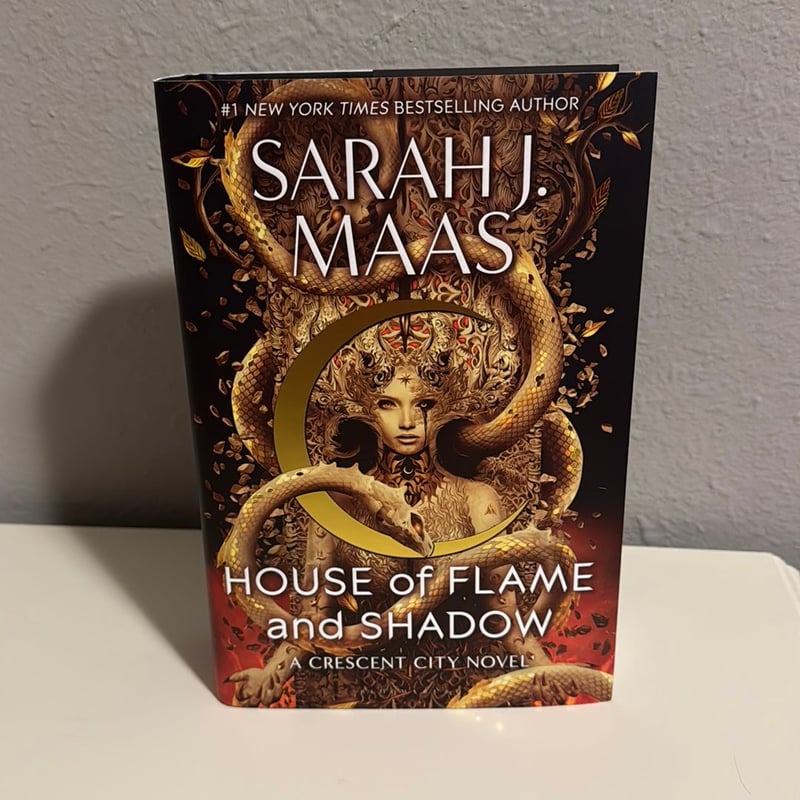 House of Flame and Shadow by Sarah J. Maas, Hardcover | Pangobooks