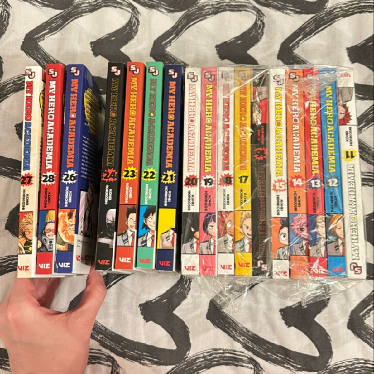 My Hero Academia by Kohei Horikoshi, Paperback | Pangobooks