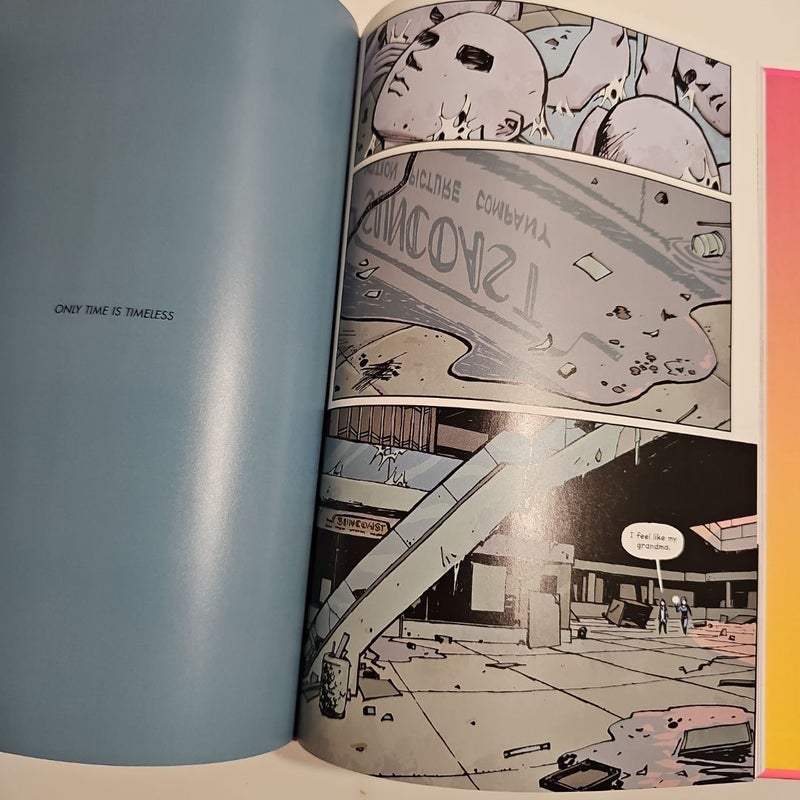 Paper Girls Deluxe Edition Volume 1