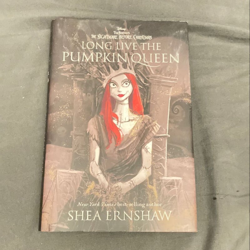 Long Live The Pumpkin Queen (B&N Exclusive)