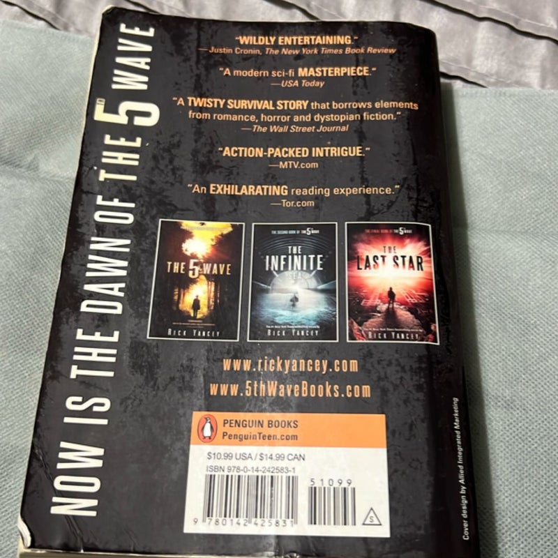 The 5th Wave