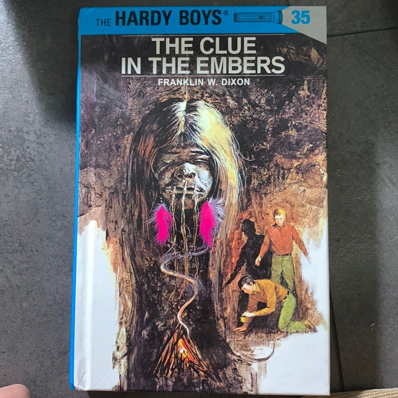 Hardy Boys 35: the Clue in the Embers